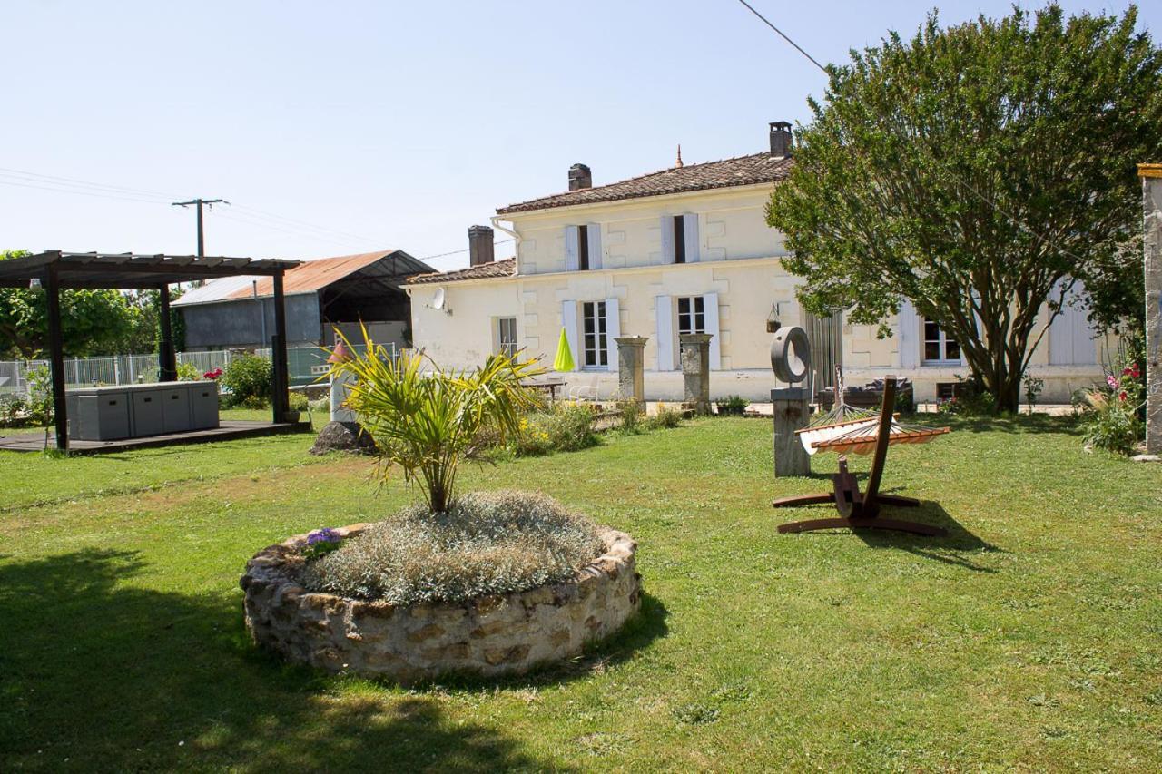 Saint-Fort-sur-Gironde Le Charhido B&B 외부 사진